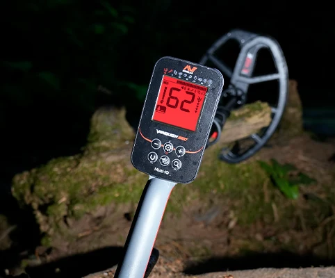 Eskişehir Minelab Vanquish 560 Pro Pack - Aydınlatmalı kullanım
